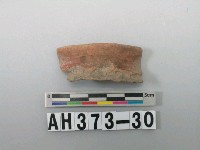 藏品(紅色細砂陶口緣殘件)的圖片